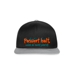 Passiert halt, wenn de nackt feierst! - Snapback Cap