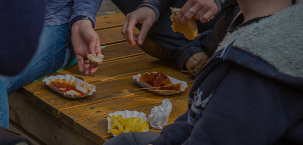 Wo gibt es die beste Currywurst in Berlin? - Schnauze Designs Berlin