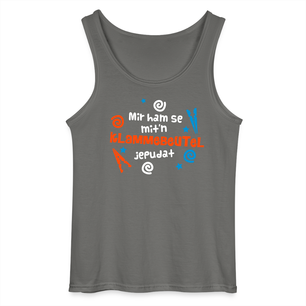 Mit'n Klammabeutel jepudat - Männer Tank Top - Anthrazit