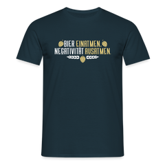 Bier einatmen, Negativität ausatmen. - Männer Premium T-Shirt