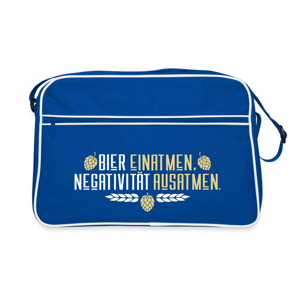 Bier einatmen, Negativität ausatmen. - Retro Tasche - Blau/Weiß