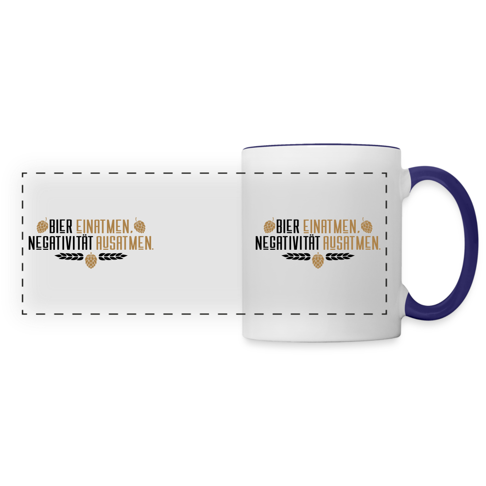 Bier einatmen, Negativität ausatmen. - Tasse zweifarbig - Weiß/Kobaltblau