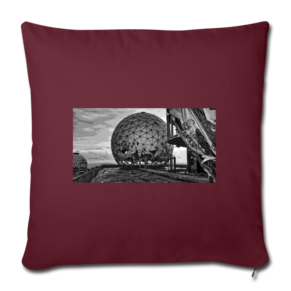 Teufelsberg im Bild - Sofakissen mit Füllung (45 x 45 cm) - Burgunderrot