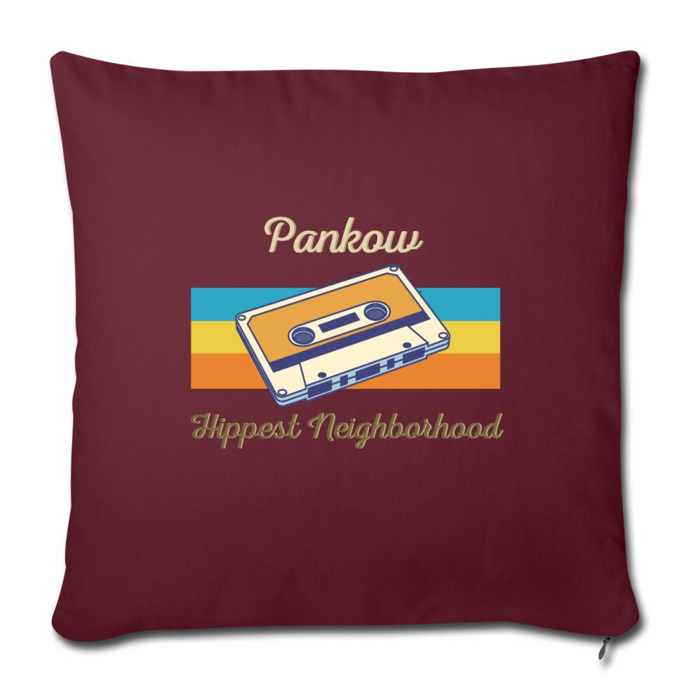 Pankow Hippest Neighborhood - Sofakissen mit Füllung (45 x 45 cm) - Burgunderrot