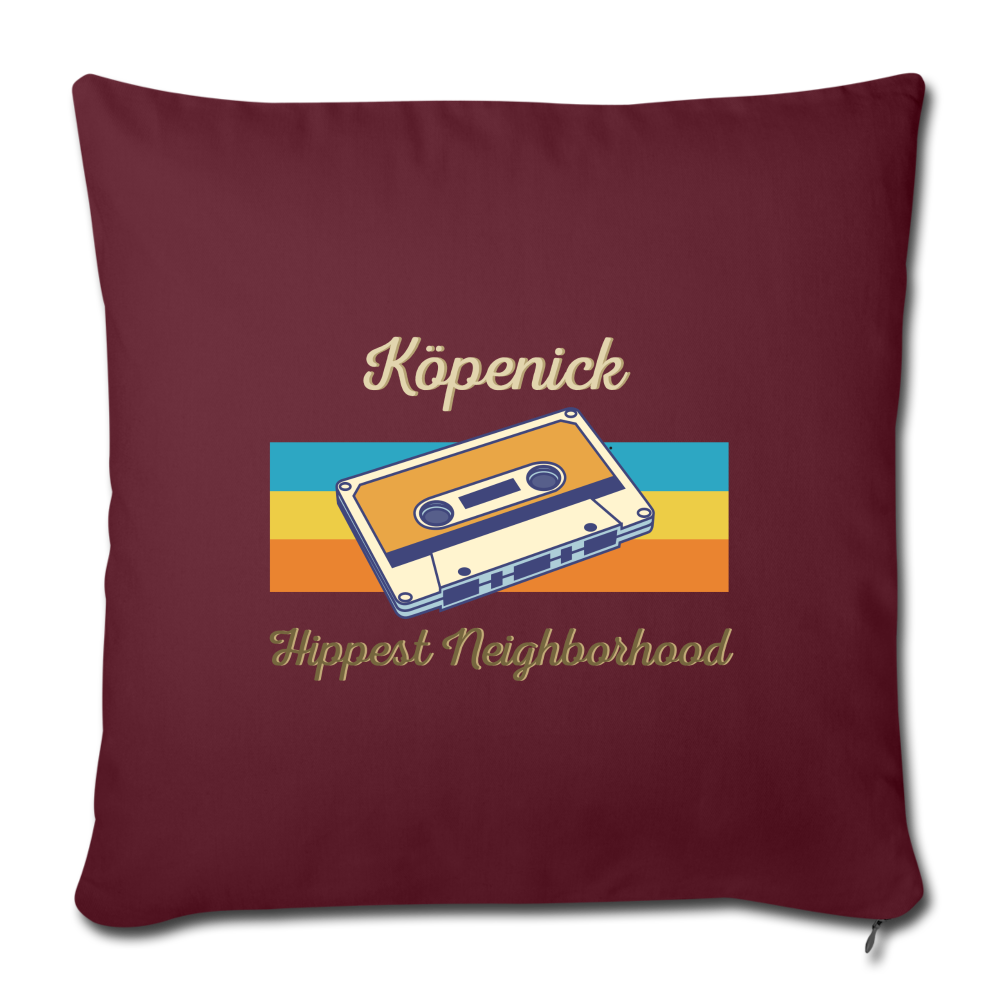 Köpenick Hippest Neighborhood - Sofakissen mit Füllung (45 x 45 cm) - burgundy