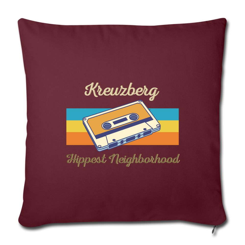 Kreuzberg Hippest Neighborhood - Sofakissen mit Füllung (45 x 45 cm) - burgundy