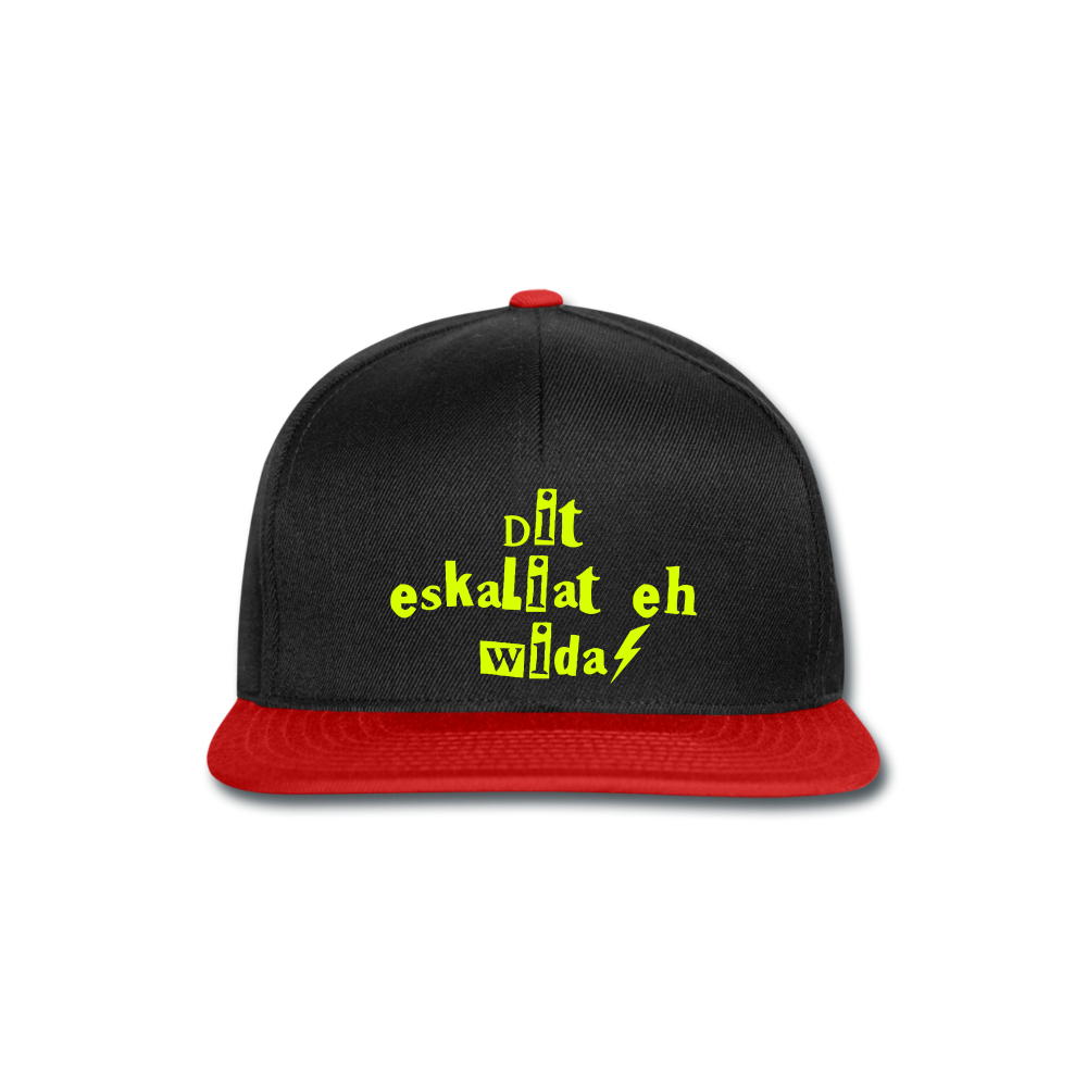 Dit eskaliat eh wilda  - Snapback Cap - black/red